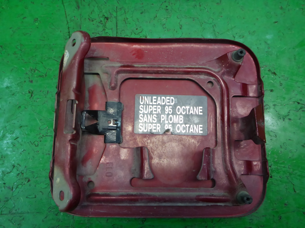 Лючок бензобака