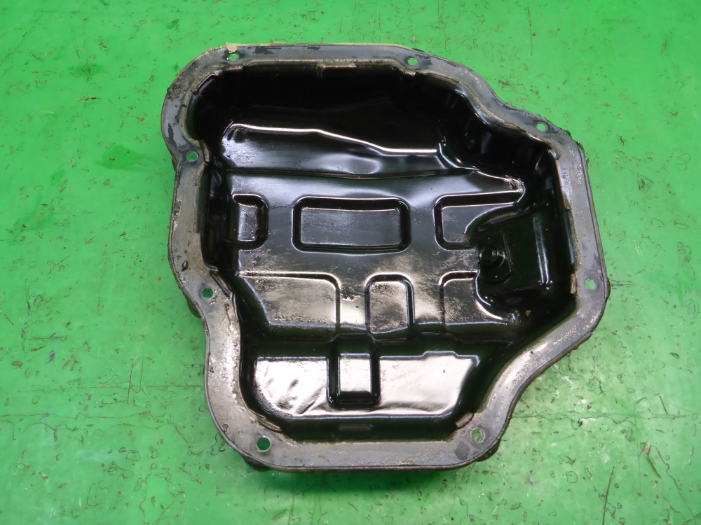 Поддон масляный двигателя (картер)