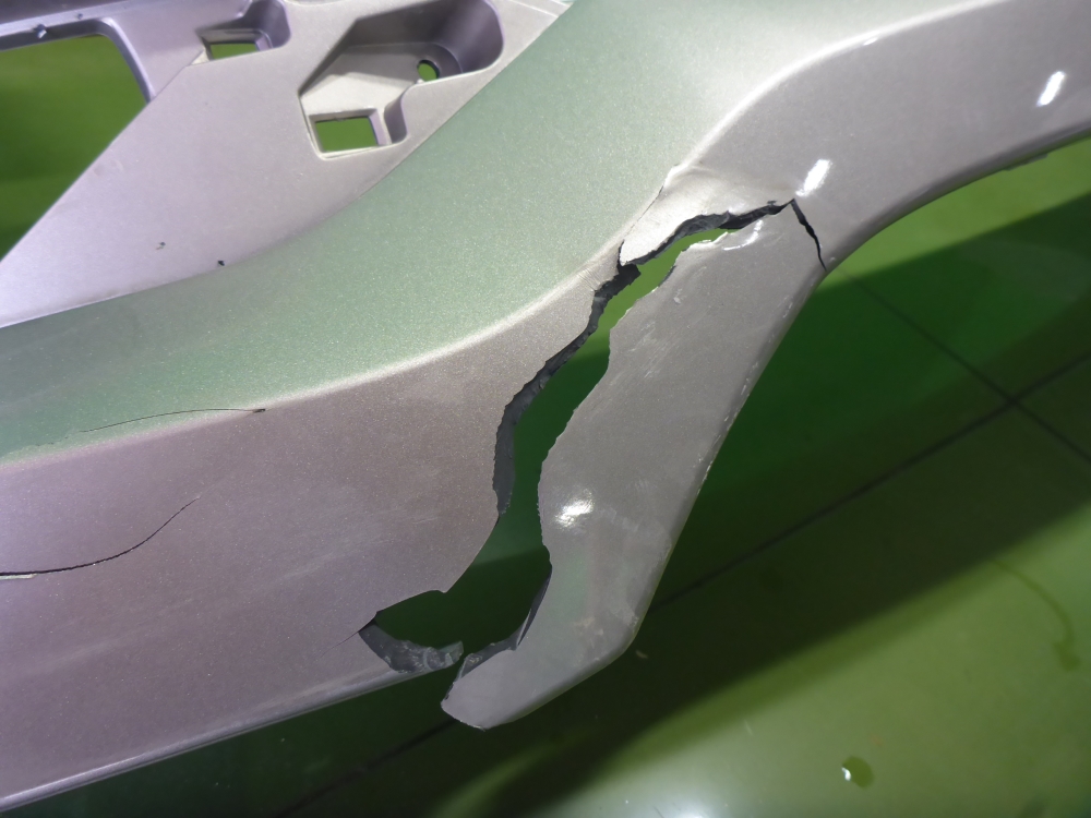 Бампер задний