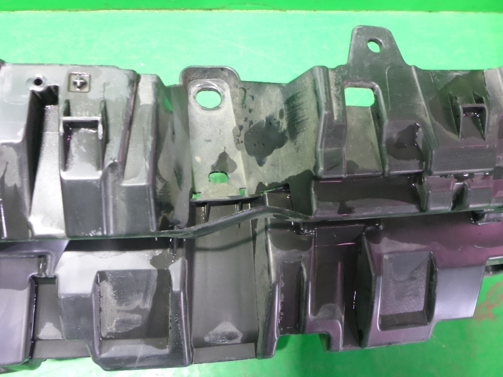 Кронштейн переднего бампера