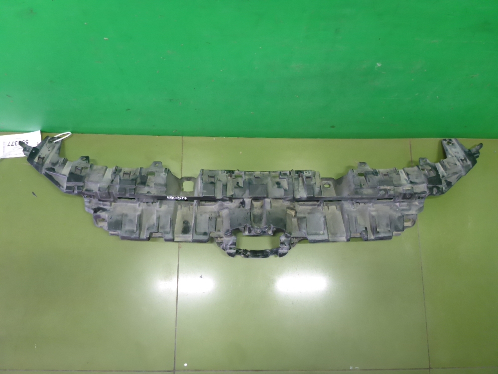 Кронштейн переднего бампера