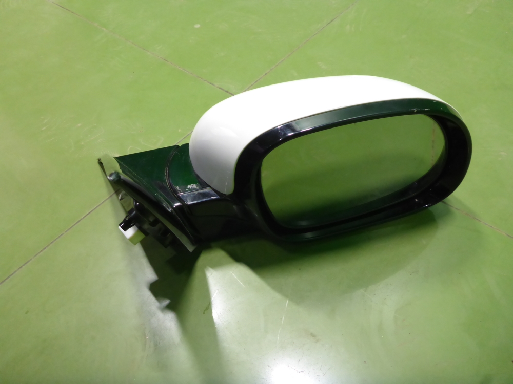 Зеркало правое электрическое