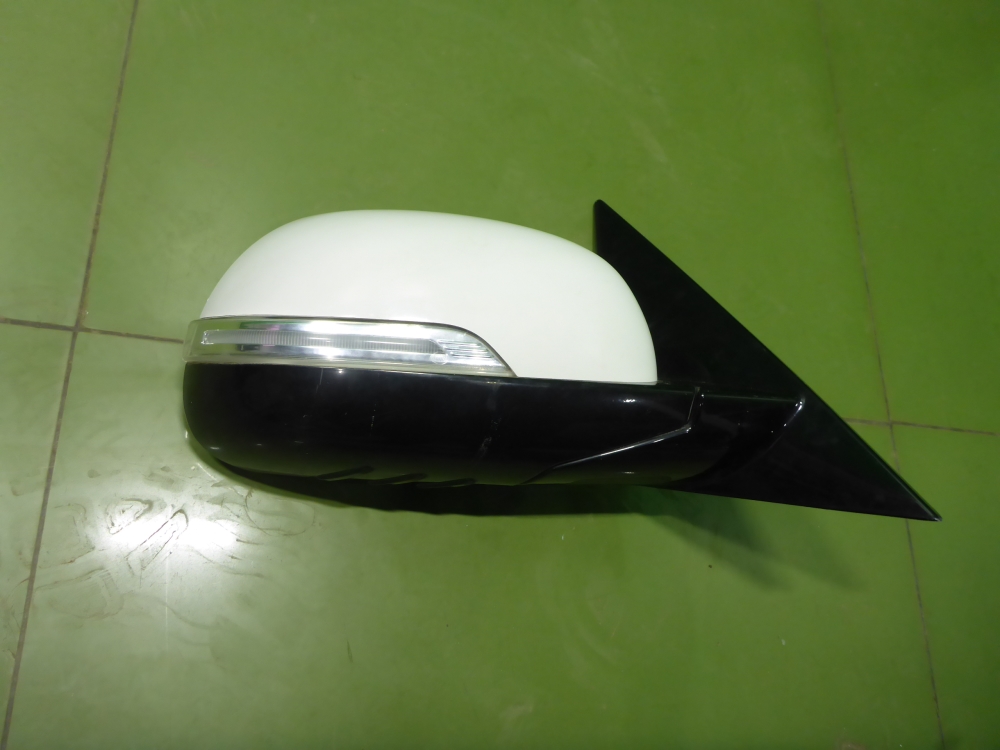 Зеркало правое электрическое