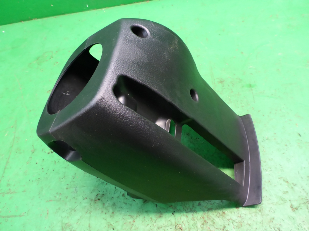 Кожух рулевой колонки