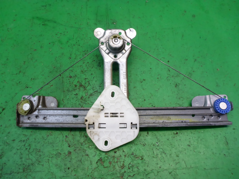 Стеклоподъемник механ. задний левый
