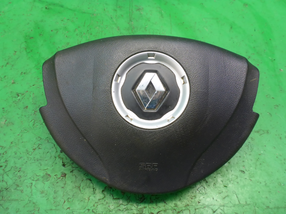 Подушка безопасности в рулевое колесо