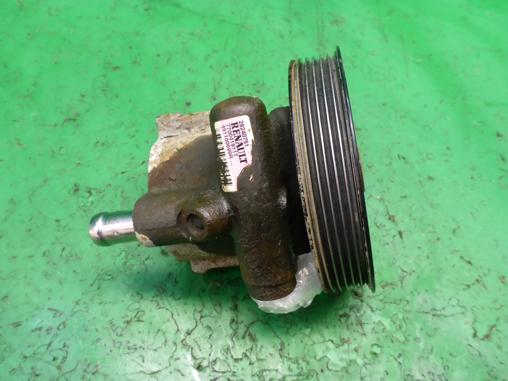 Насос ГУР (гидроусилитель руля)