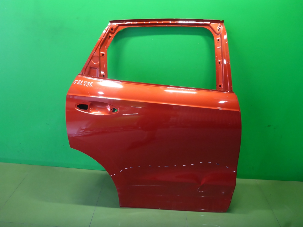 Дверь задняя правая