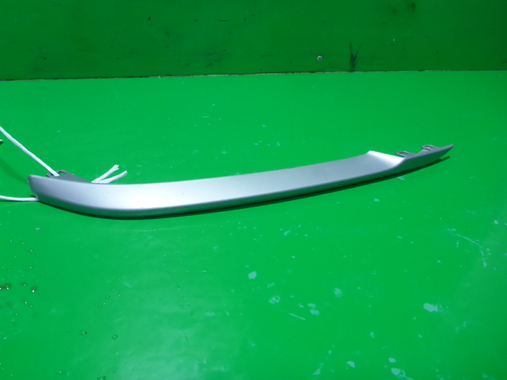 Накладка переднего бампера левая