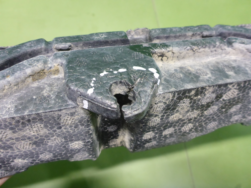 Наполнитель переднего бампера