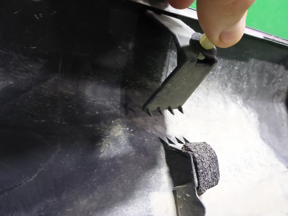 Накладка двери задней левой