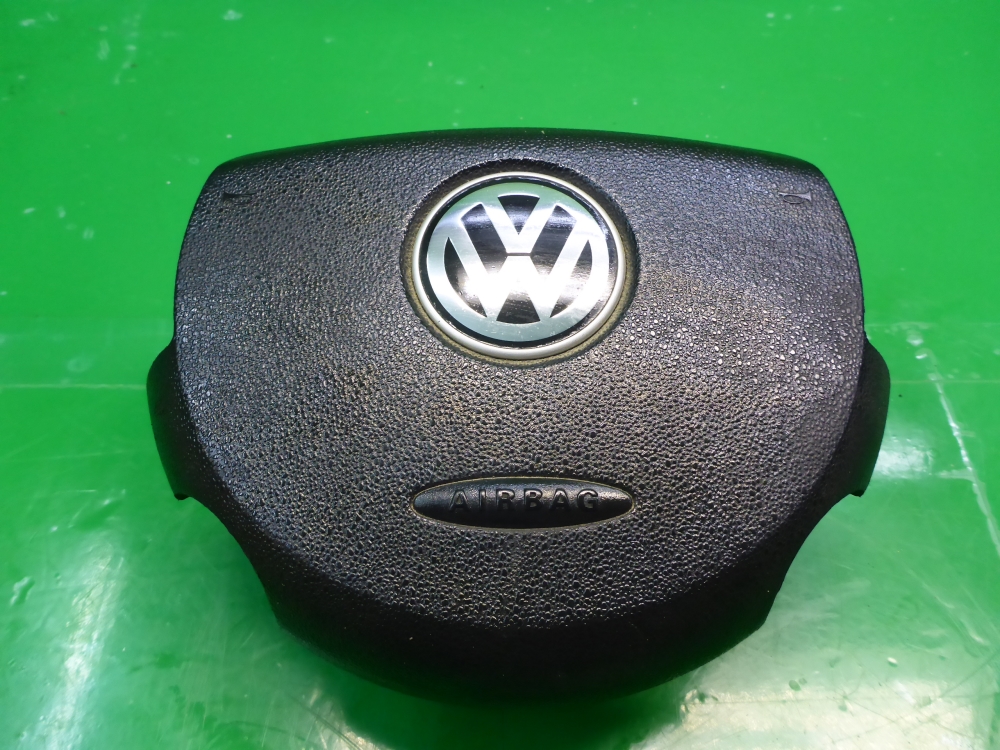 Подушка безопасности в рулевое колесо