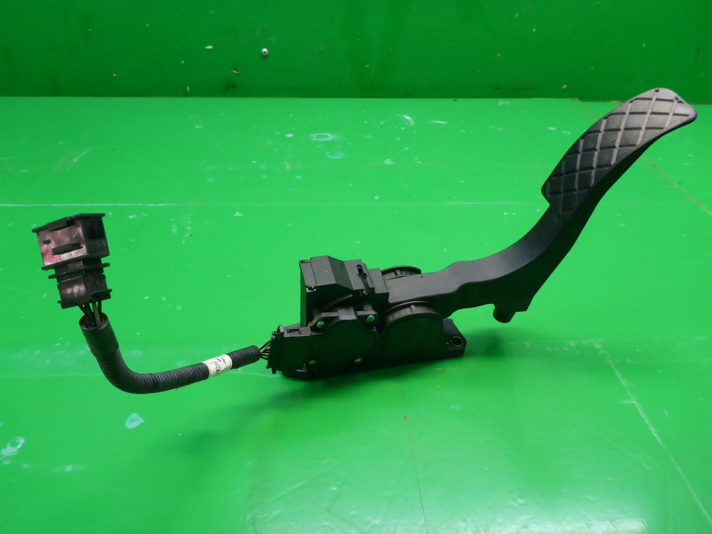 Педаль электронная