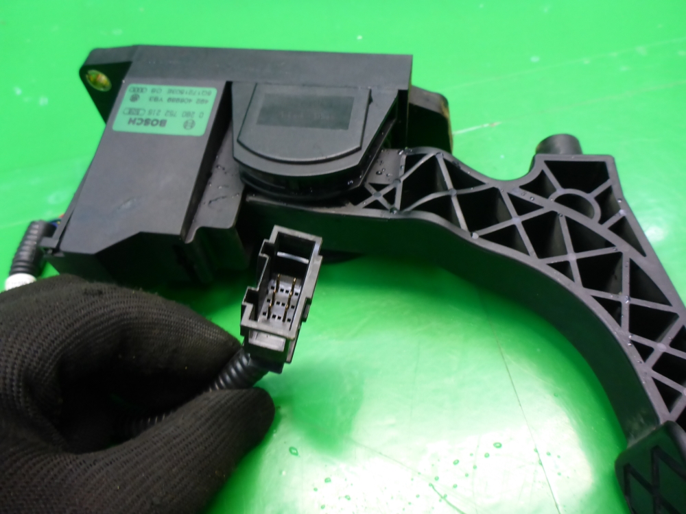 Педаль электронная