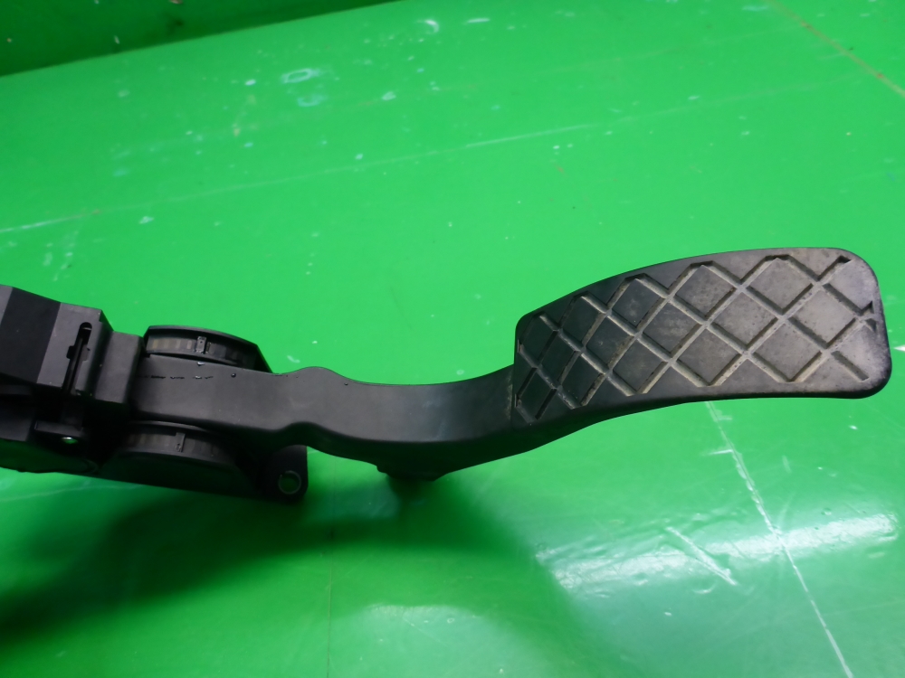 Педаль электронная