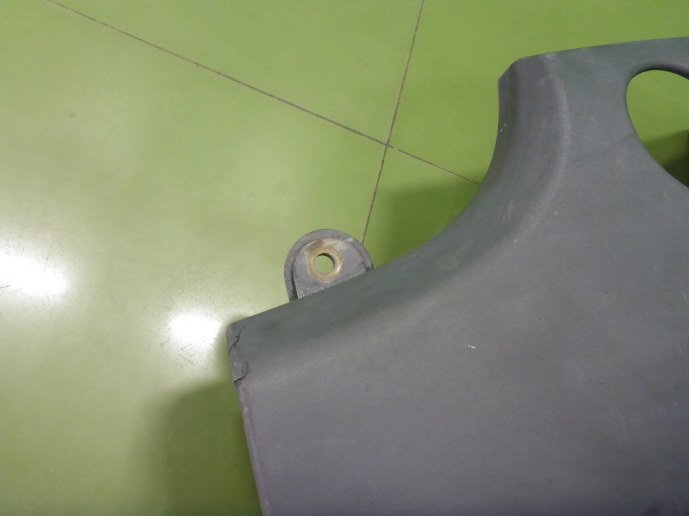 Угол бампера левый