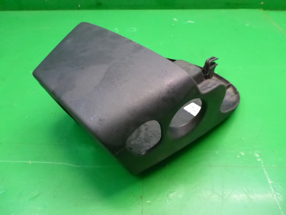 Кожух рулевой колонки