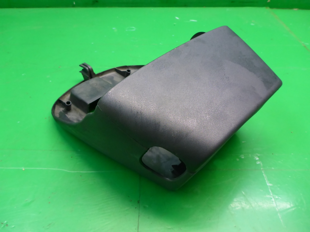 Кожух рулевой колонки