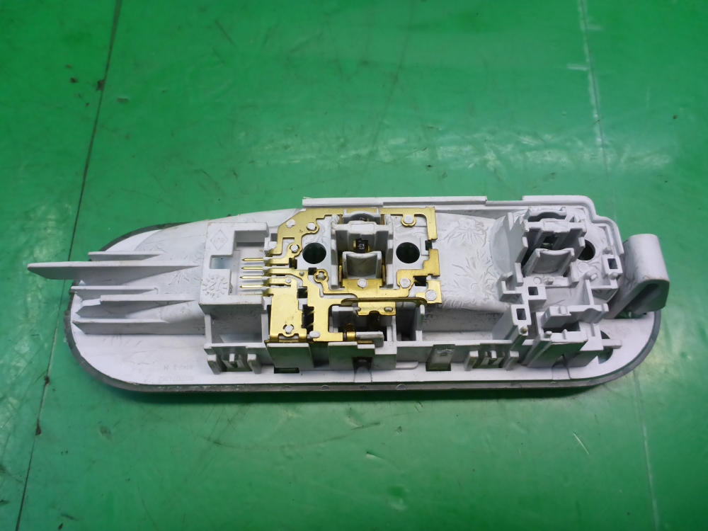 Плафон салонный