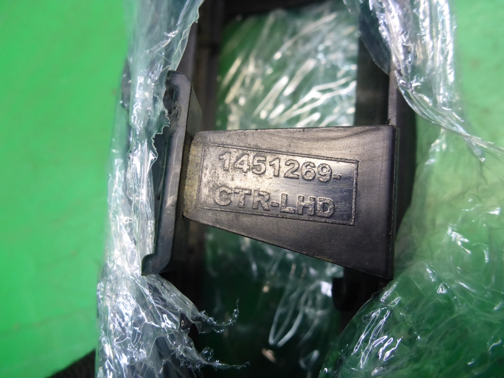 Решетка стеклоочистителей (Жабо)