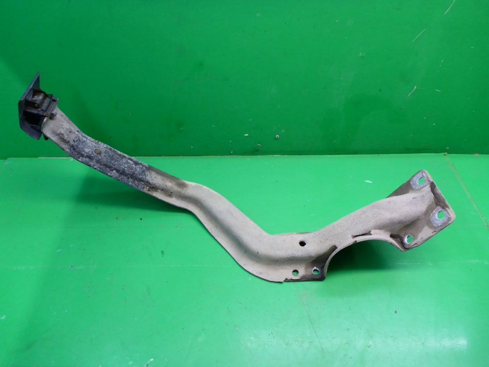 Кронштейн крепления крыла