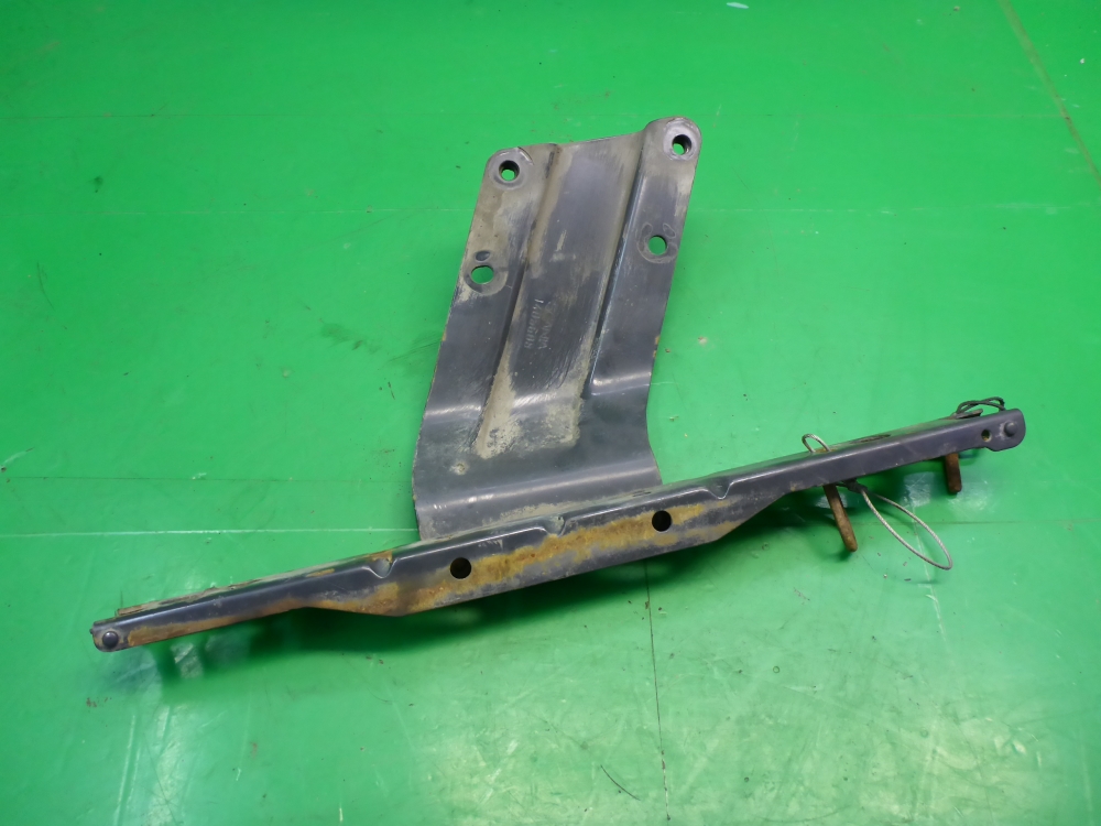 Кронштейн (сопут. товар)