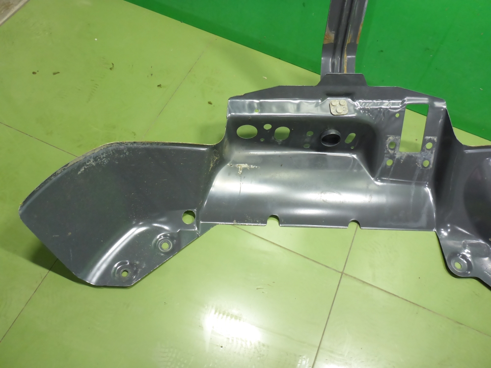 Локер передний левый