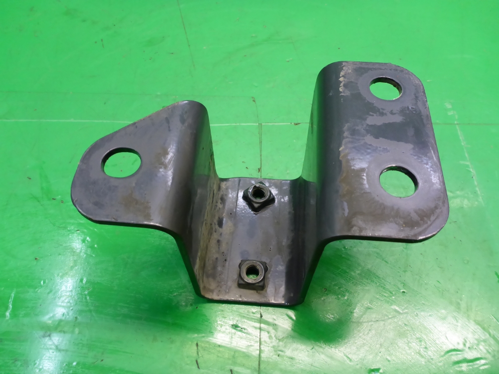 Кронштейн (сопут. товар)