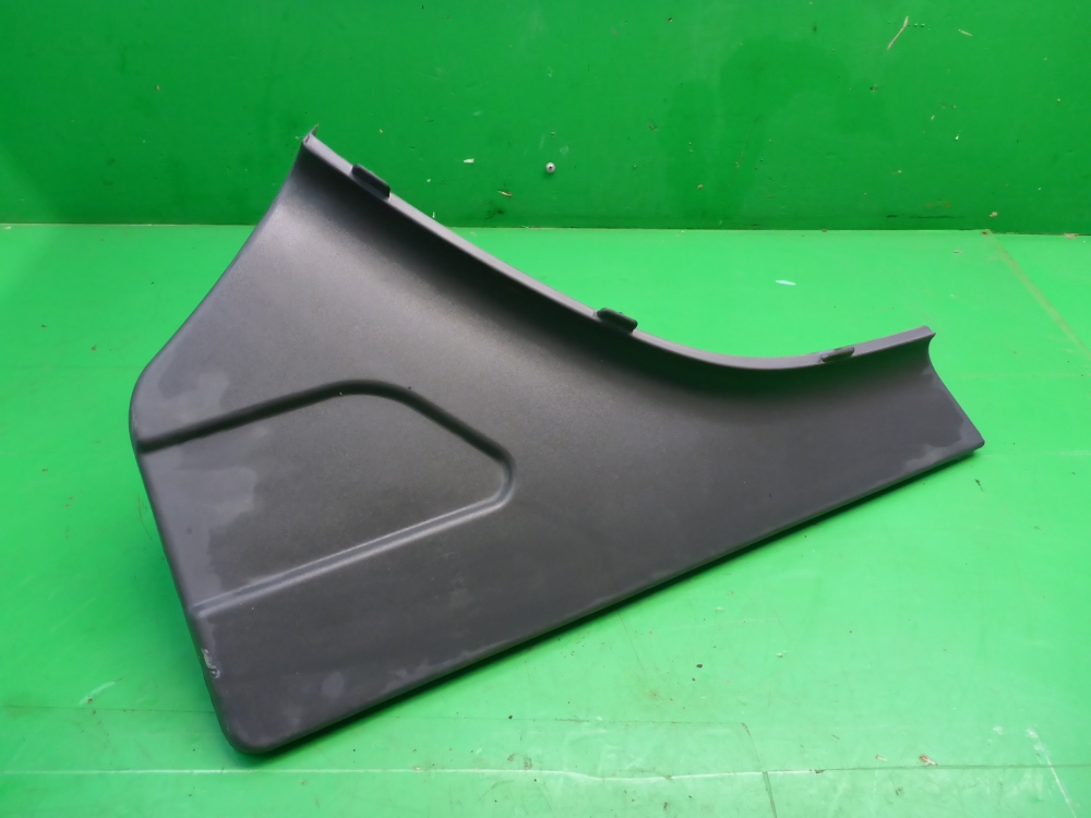 Накладка переднего крыла левого