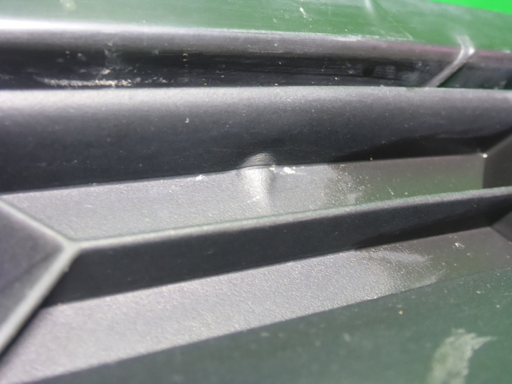 Решетка в бампер правая