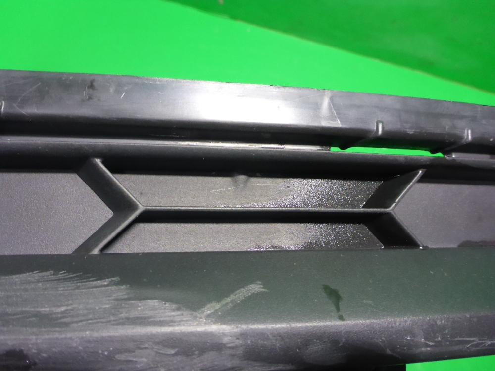 Решетка в бампер правая