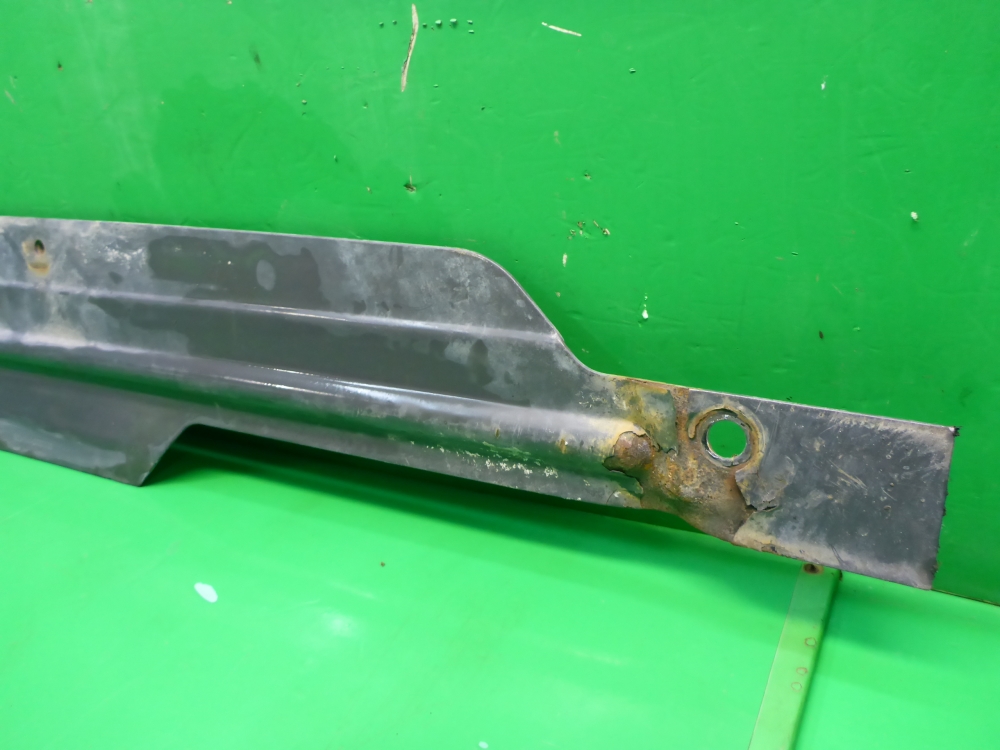 Кронштейн переднего бампера