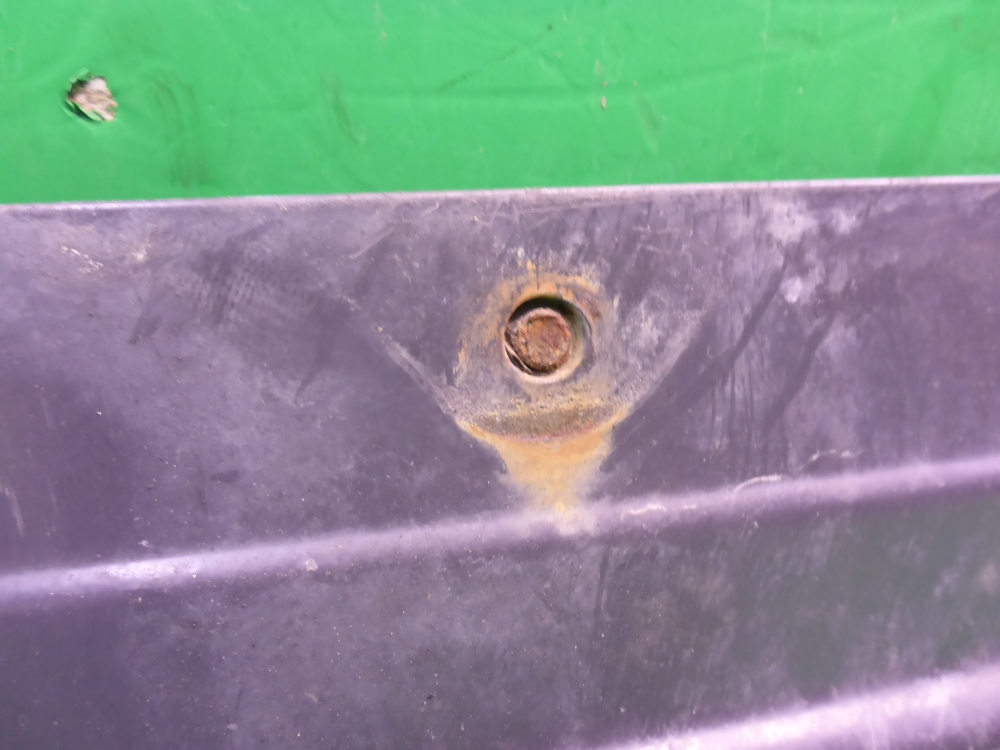 Кронштейн переднего бампера