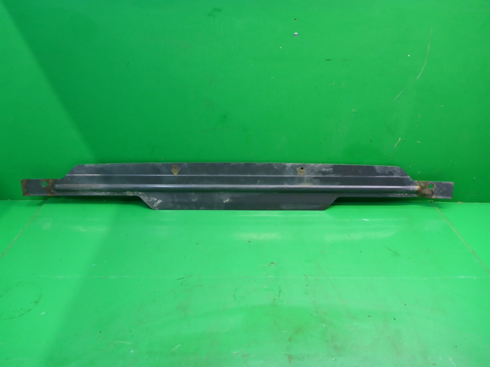 Кронштейн переднего бампера