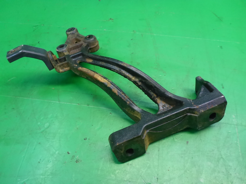 Кронштейн (сопут. товар)