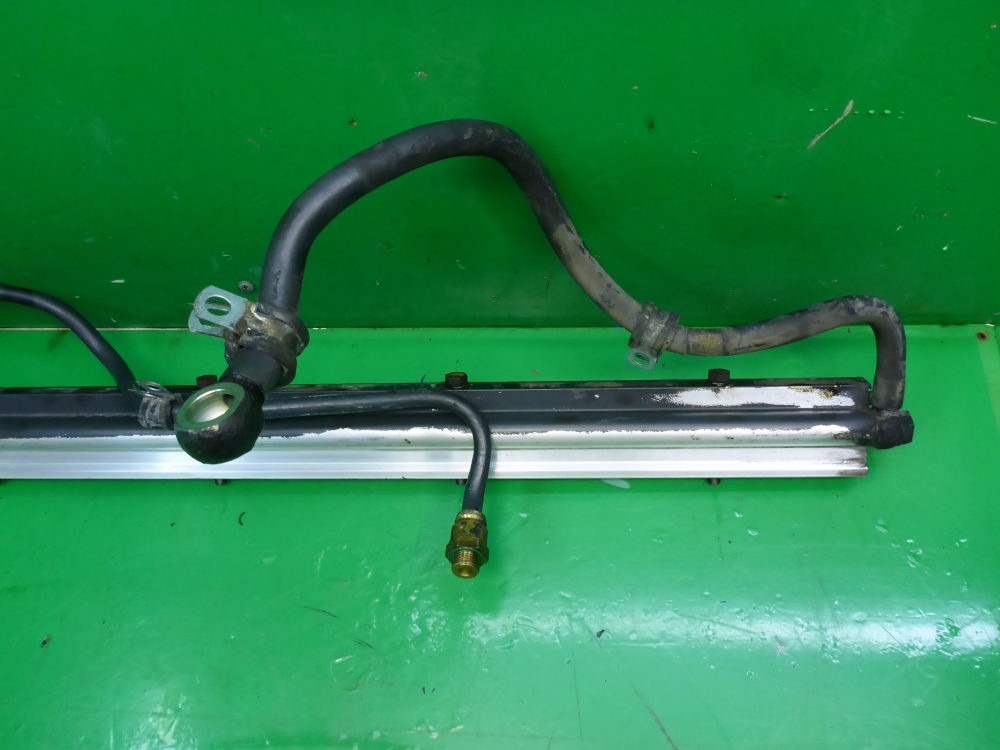 Рейка топливная (рампа)