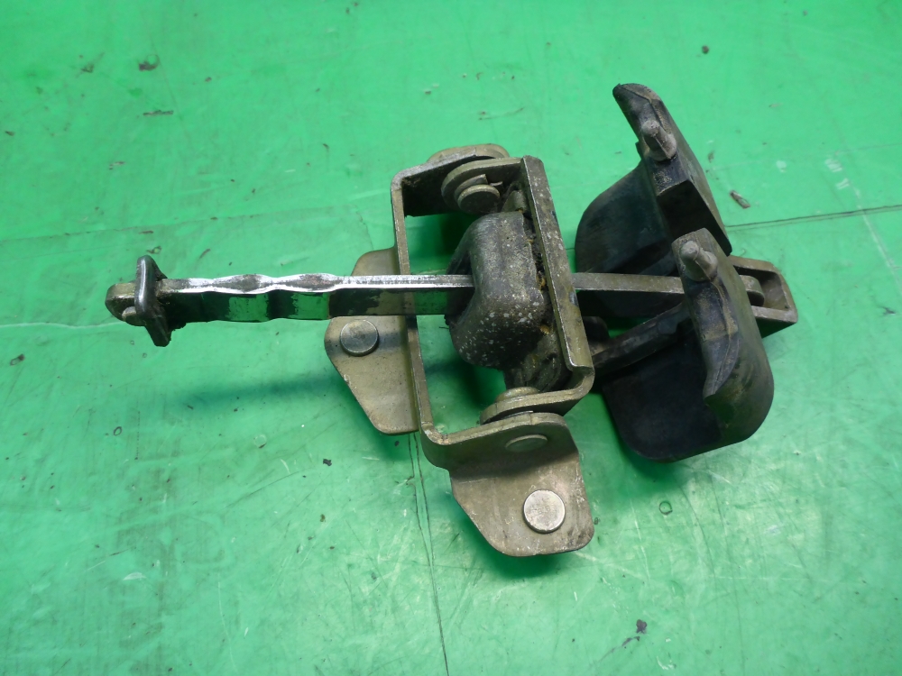 Ограничитель двери