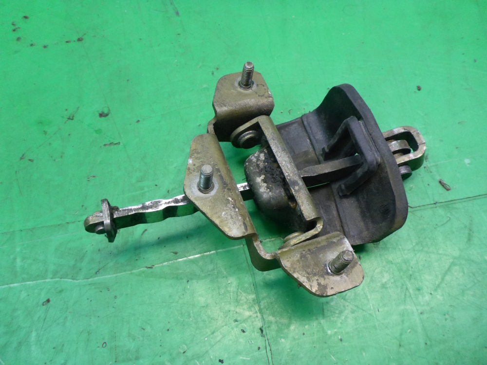 Ограничитель двери