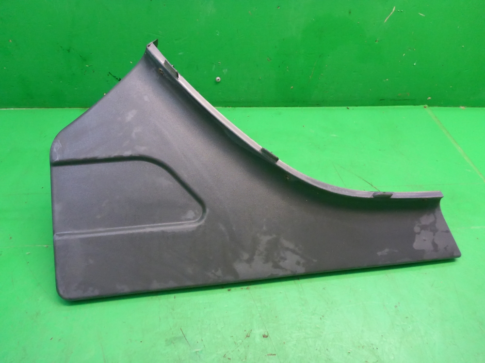 Накладка переднего крыла левого