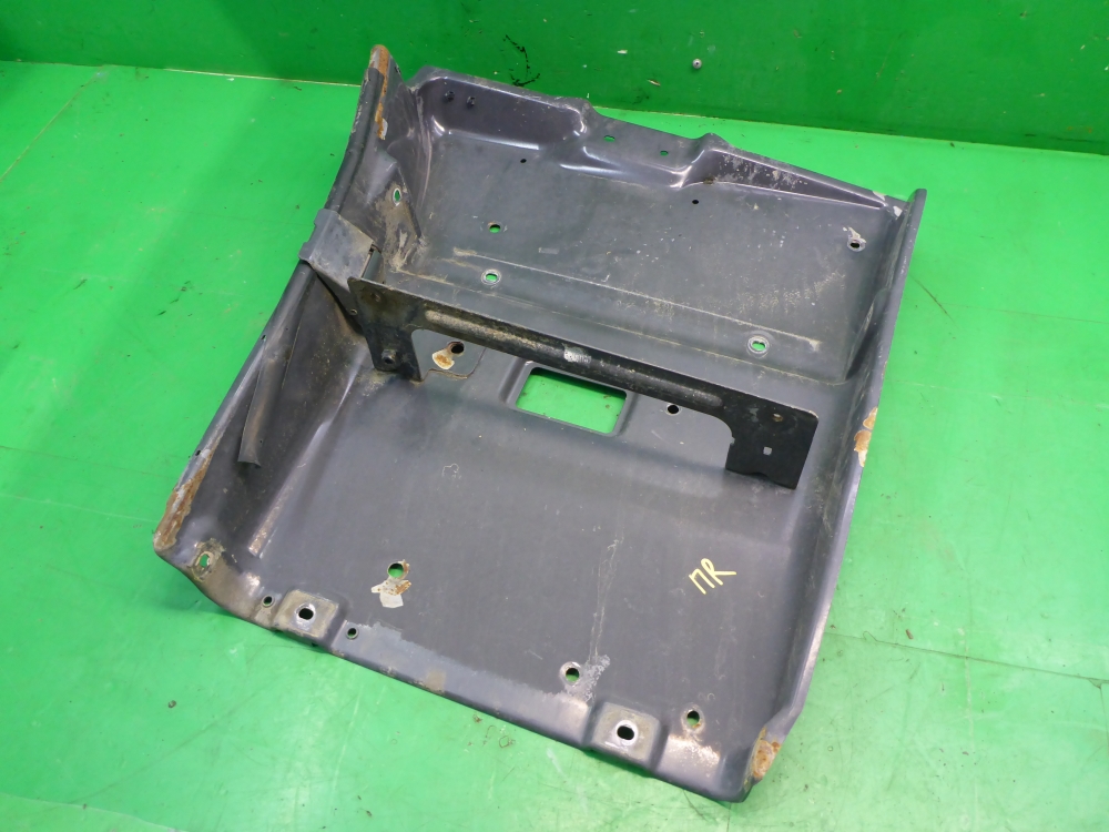 Подножка правая