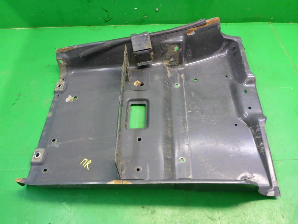 Подножка правая