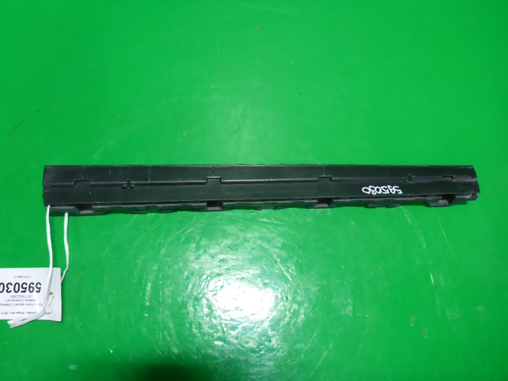 Кронштейн заднего бампера правый