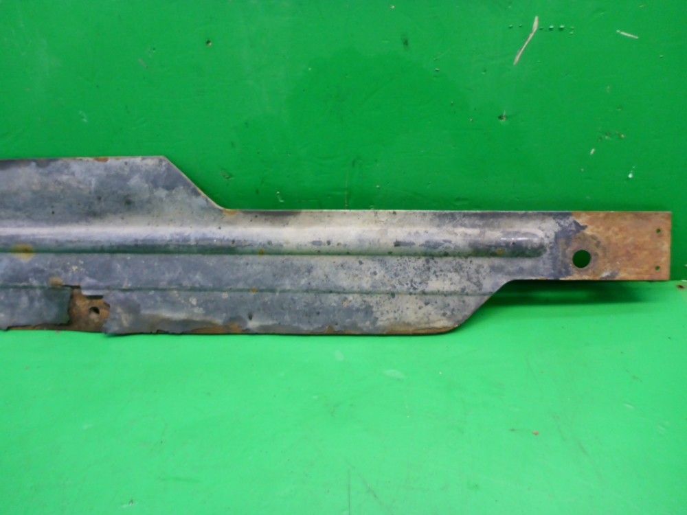 Кронштейн переднего бампера