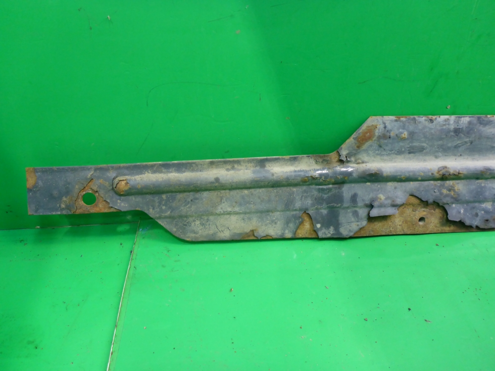 Кронштейн переднего бампера