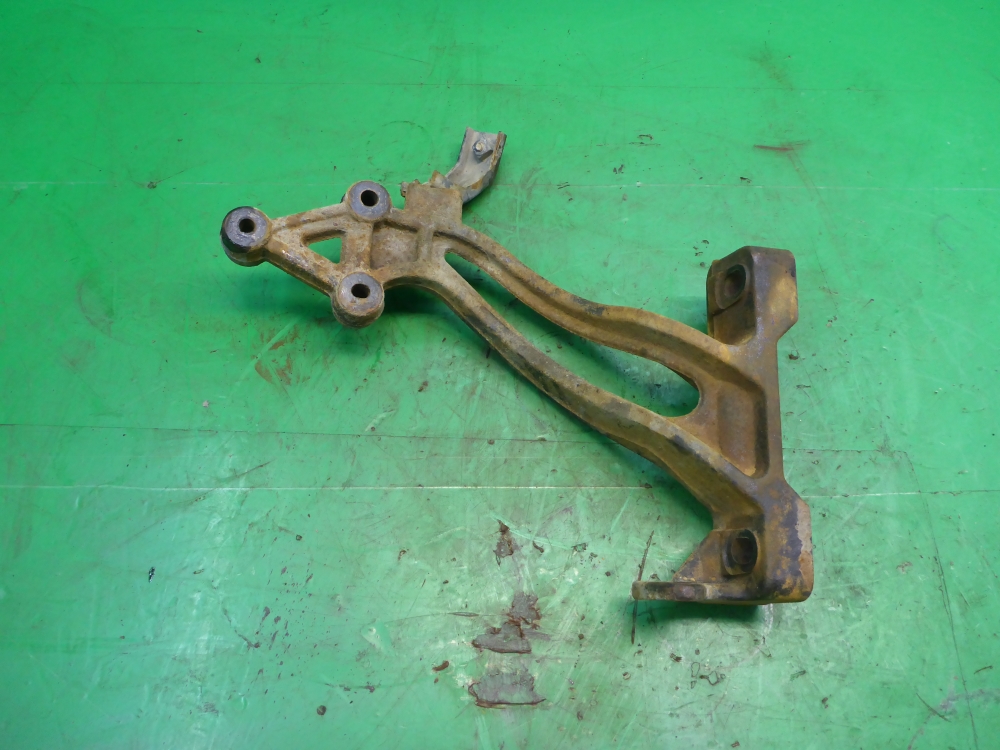 Кронштейн (сопут. товар)