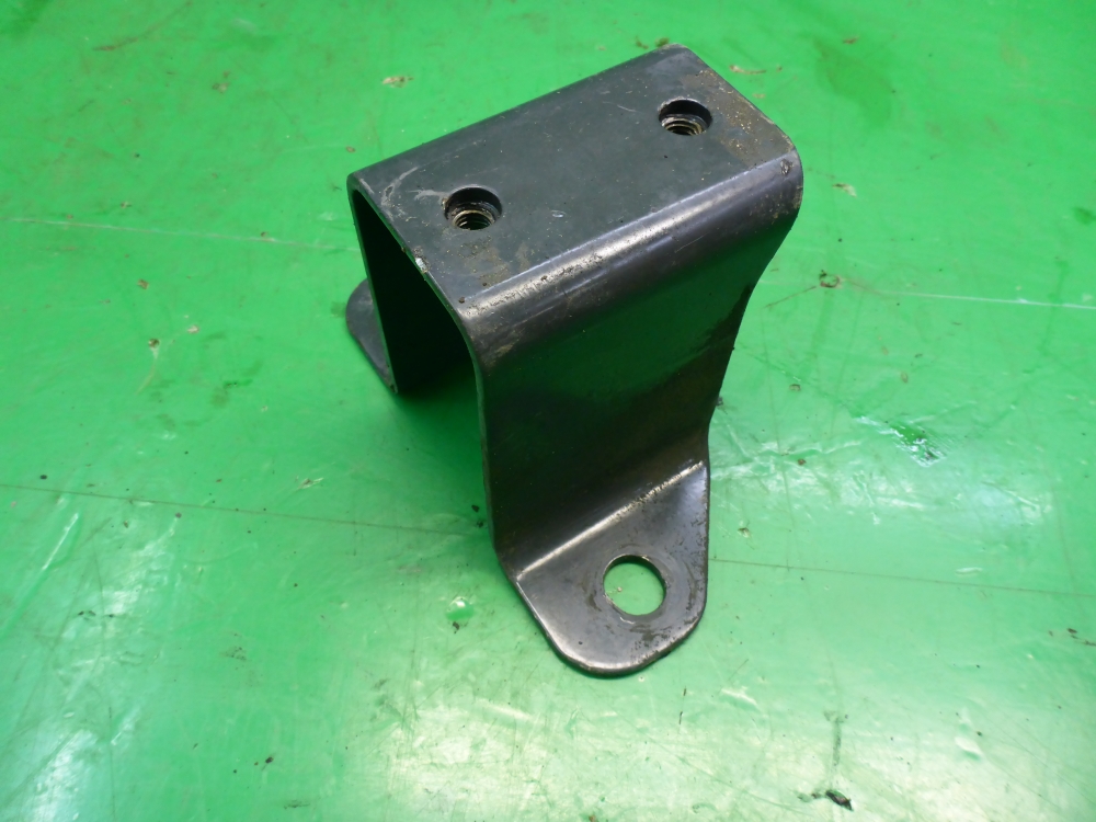 Кронштейн (сопут. товар)