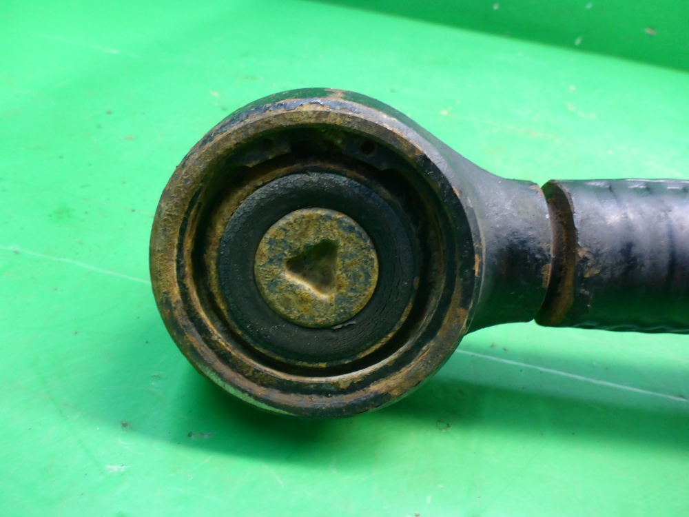 Тяга передняя продольная