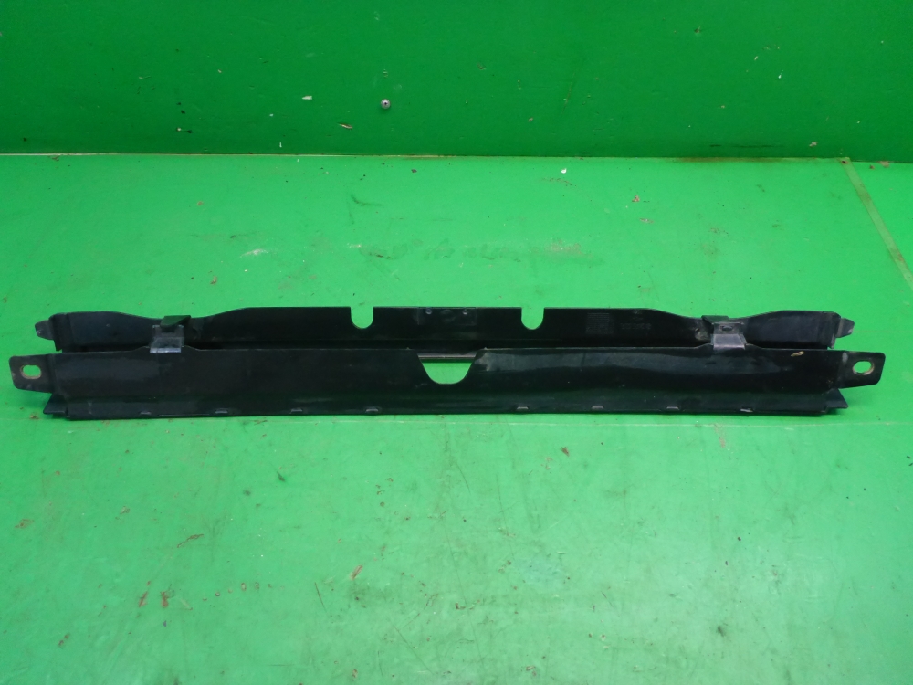 Решетка стеклоочистителей (Жабо)