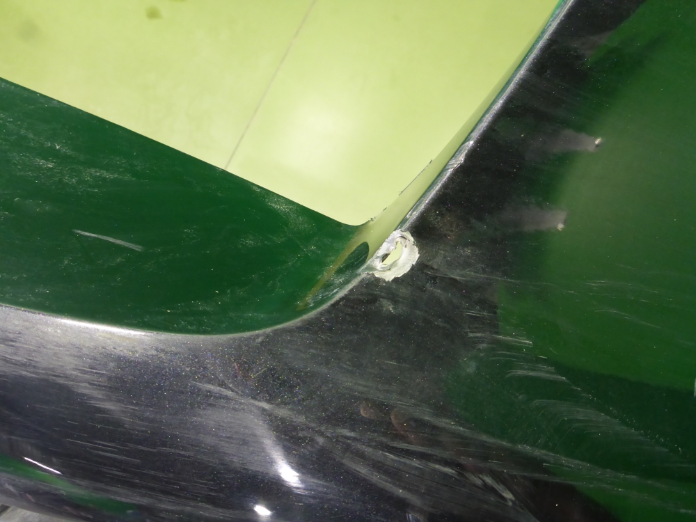 Бампер задний