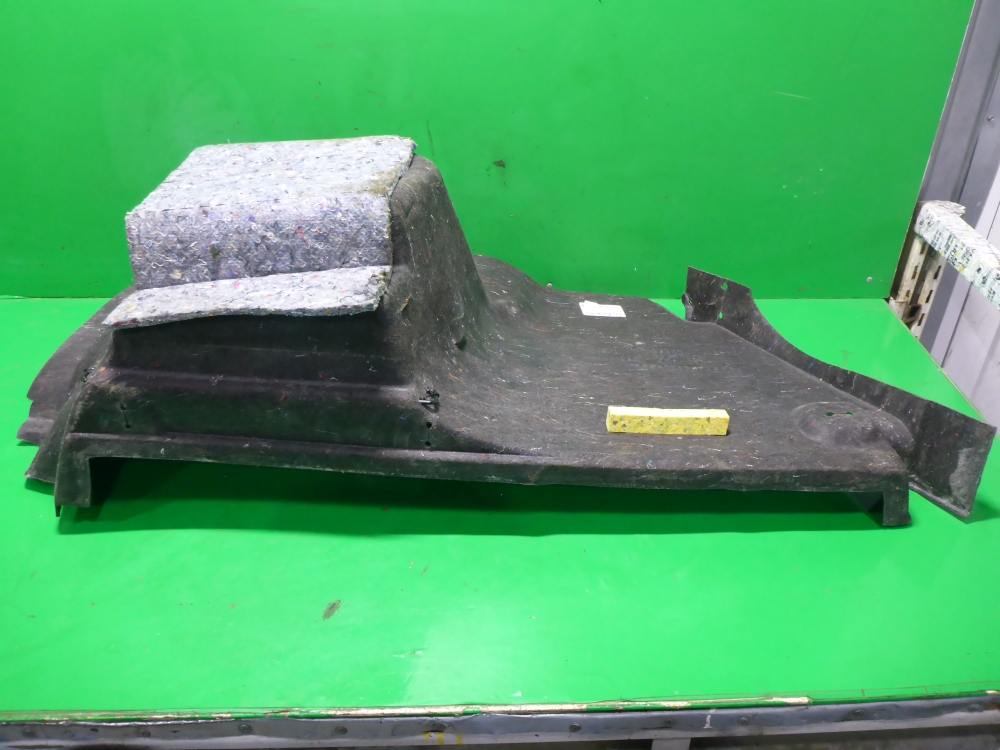 Обшивка багажника